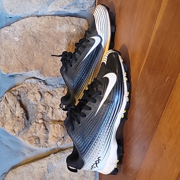 Nike Other - Nike vapor baseball cleats 684692-010 3Y